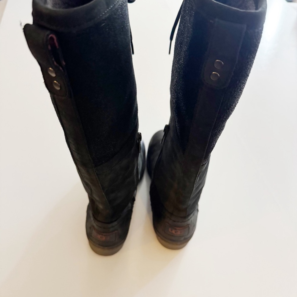 UGG Elsa Leather Boots - Picture 5 of 10